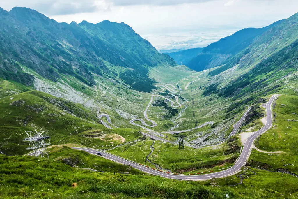 Mootorratta transport Itaaliasse ja Alpidesse – Motovedu.ee