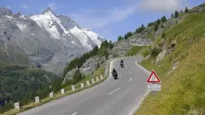 Mootorratta transport Itaaliasse ja Alpidesse – Motovedu.ee