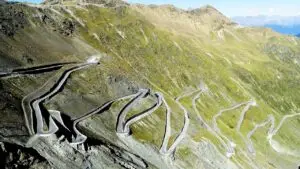 Mootorratta transport Itaaliasse ja Alpidesse – Motovedu.ee